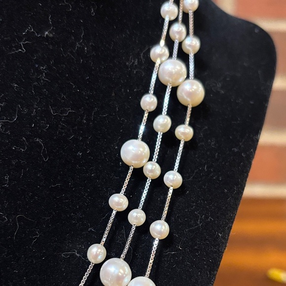 Triple Strand 925 Sterling Silver and Pearl Necklace.16, 17, and 18 inches long - Picture 5 of 7